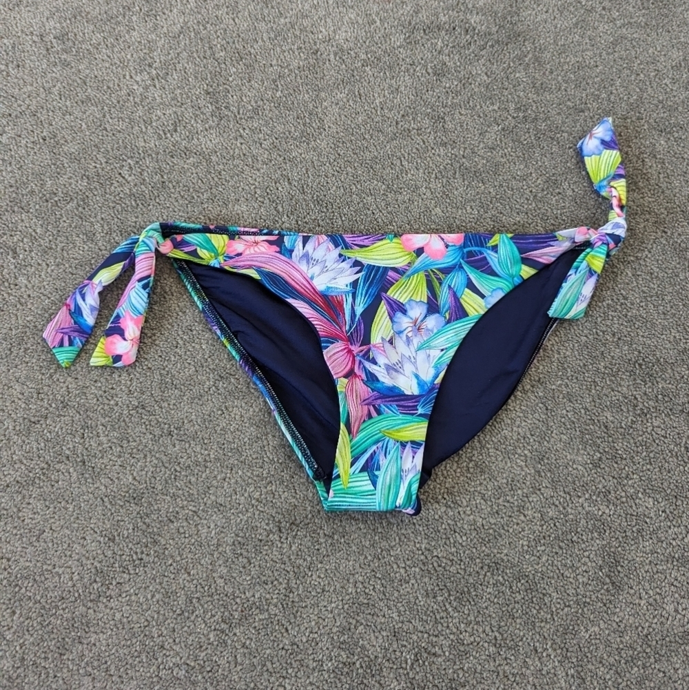 Oysho Floral Tropical Print Bikini Bottom Tie Sides Women's Medium NEW NWT